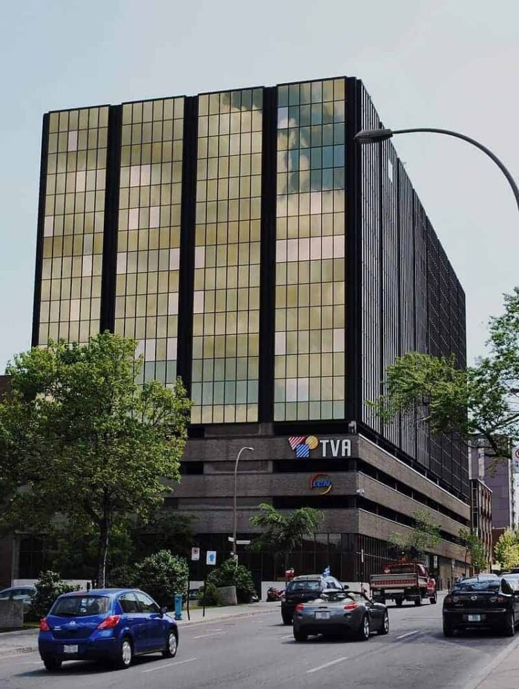 800px-TVA_-_Montreal - Quebecoscope - L'Actualité Montréalaise Conversion de la tour de TVA : Montréal change de visage