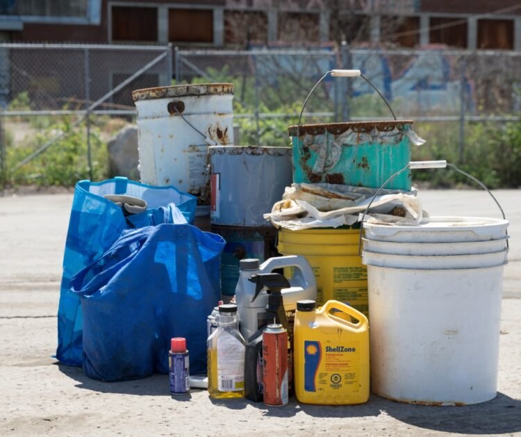 Grande collecte de résidus dangereux et d’objets usagés à Mercier–Hochelaga-Maisonneuve le 13 septembre - Quebecoscope - L'Actualité Montréalaise Grande collecte de résidus dangereux et d’objets usagés à Mercier–Hochelaga-Maisonneuve le 13 septembre