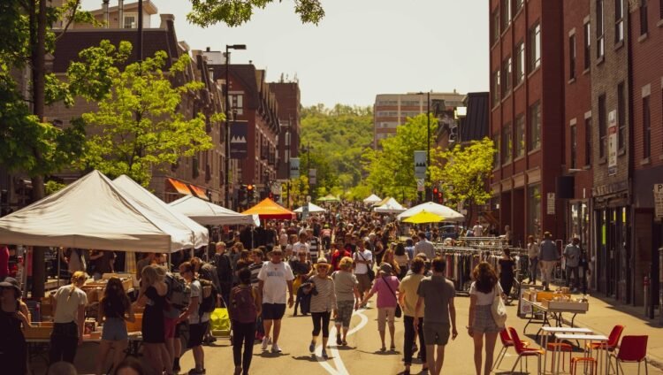 foire-avenue-latrompette-studio.jpg - Quebecoscope - L'Actualité Montréalaise