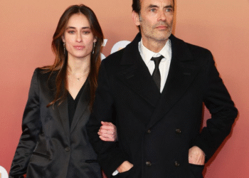 Liv Delon, fille d’Anthony Delon : entre Montréal, musique et mannequinat, elle trace sa propre voie