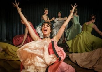 🎬 Louis Choquette émeut MontréalSeries avec sa série "Montmartre", entre rigueur historique et modernité. #Montmartre #MontréalSeries