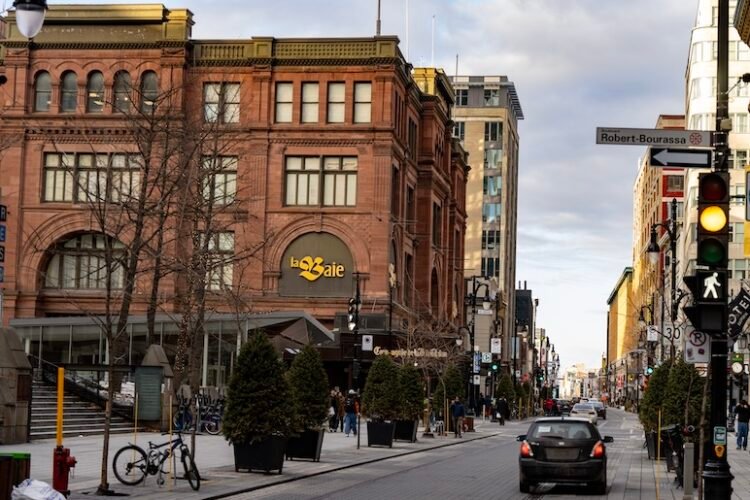 Projet de 400 M$ pour l’immeuble de la Baie à Montréal ! Conversion en résidentiel et commercial haut de gamme. #Immobilier #Montréal #CentreVille