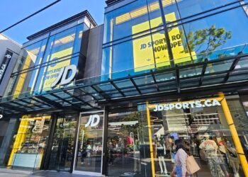 JD Sports renforce son expansion canadienne avec une ouverture phare sur Sainte-Catherine à Montréal 🏙️👟 #Montreal #JDSports