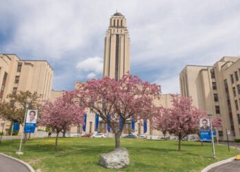 🏥 L'UdeM ouvrira un campus de médecine à Saint-Jérôme en 2026! Une initiative "formée en région pour les régions" pour combattre la pénurie de médecins. #SantéQC