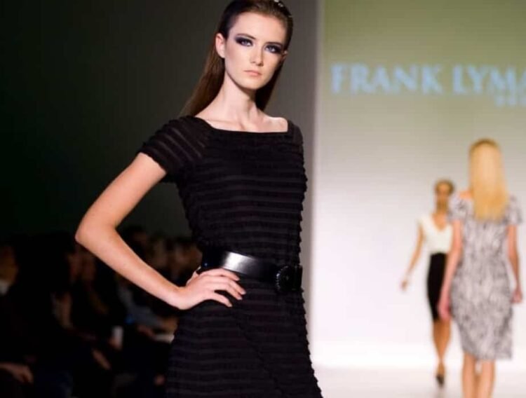 montreal-capitale-creative-de-la-mode-artisanat-innovation-et-style - Quebecoscope - L'Actualité Montréalaise Montréal s’impose comme capitale créative de la mode ✨ Rendez-vous à la Semaine Mode du 23 au 30 septembre ! #ModeMontréal