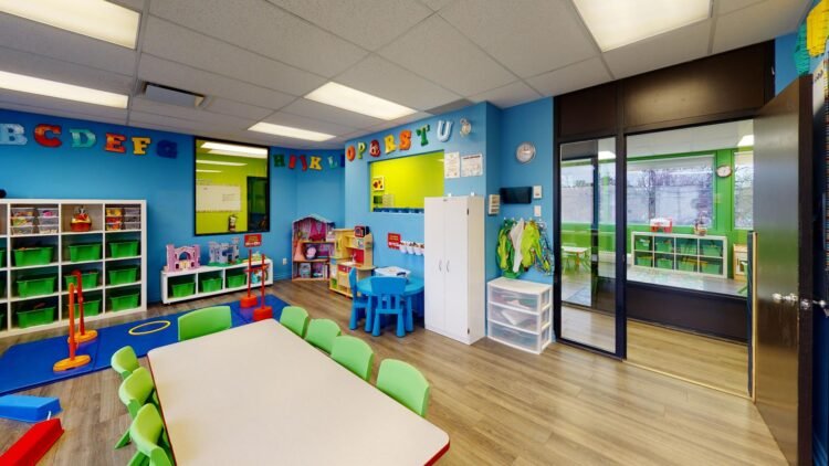 montreal-des-cpe-peinent-a-remplir-leurs-groupes-malgre-la-penurie-deducatrices - Quebecoscope - L'Actualité Montréalaise À Montréal, plusieurs CPE peinent à remplir leurs groupes, surtout pour les 4 ans et plus 👶📉 #PetiteEnfance #Montréal