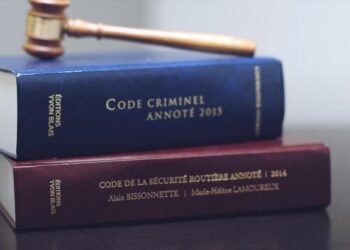 ⚖️ Démocratie en action : le Barreau et la Chambre des notaires lancent une campagne pour défendre l’état de droit. #Québec #Justice #Démocratie