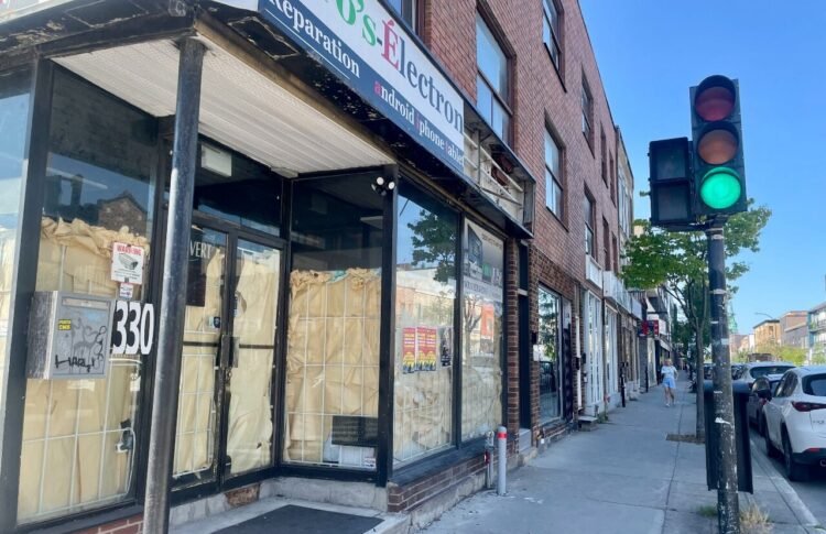 Rue Saint-Hubert Nord vers la première artère écocirculaire de Montréal - Quebecoscope - L'Actualité Montréalaise 🌱 Villeray veut transformer la rue Saint-Hubert Nord en 1ʳᵉ artère écocirculaire de Montréal. Une vitrine d’économie locale et durable. #Montréal #ÉconomieCirculaire #Villeray