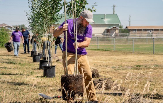 TELUS franchit le cap des 25 millions darbres plantés au Canada - Quebecoscope - L'Actualité Montréalaise 🌱 TELUS atteint 25 millions d’arbres plantés au Canada, un jalon qui équivaut à retirer 1,8 M de voitures des routes. #Environnement #Durabilité