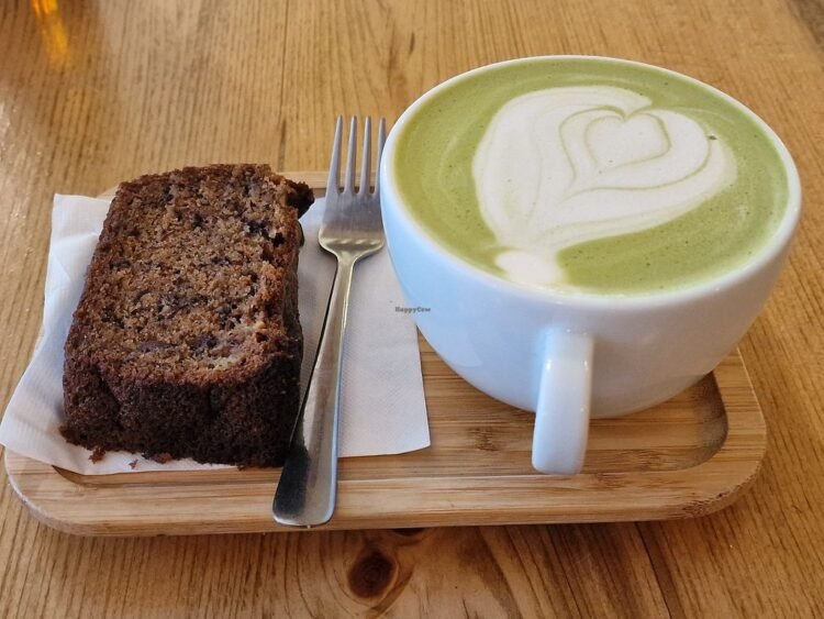 Un café culte de Vancouver ouvre à Montréal avec Cin Cin Café - Quebecoscope - L'Actualité Montréalaise ☕ Nouveau spot café à Montréal : Cin Cin Café, signé Rocanini, séduit déjà avec ses pâtisseries maison #Montreal #Café #Foodie