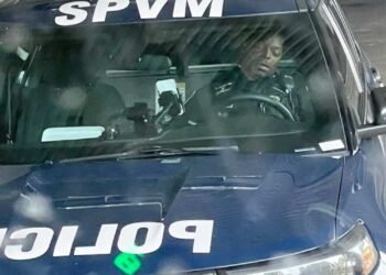 👮 Un policier du SPVM surpris en train de dormir dans son véhicule sous l’A-40. Des mesures disciplinaires pourraient suivre. #Montréal #SPVM #FaitsDivers