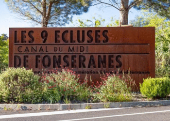 Excursion à Béziers : découvrez les Écluses de Fonséranes et la cité en petit train