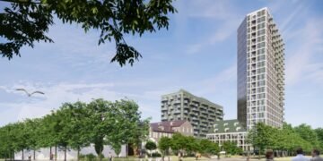 🎭 Verdun rend hommage à David Fennario en inaugurant la place Balconville, inspirée de sa pièce culte de 1979. #Verdun #Théâtre #Culture