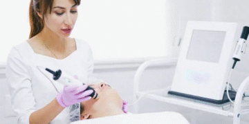 image - Quebecoscope - L'Actualité Montréalaise Comment choisir sa clinique médico-esthétique au Québec : Guide complet 2025