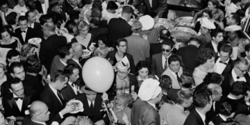 Les Soirées de la Louve : Montréal célèbre le cinéma à l’Agora du Festival du Nouveau Cinéma