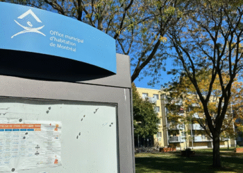 Travail à plein temps, logement précaire : le quotidien difficile d’une infirmière montréalaise