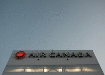Air Canada intensifie sa présence à l’aéroport Billy Bishop : nouvelles liaisons vers Montréal, Ottawa, États-Unis et suppression de 400 postes